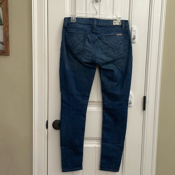 ❤️HUDSON KRISTA distressed blue jeans.  27 - Picture 4 of 8